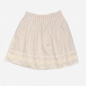 Cool Cream Above-the-Knee Lace Skirt